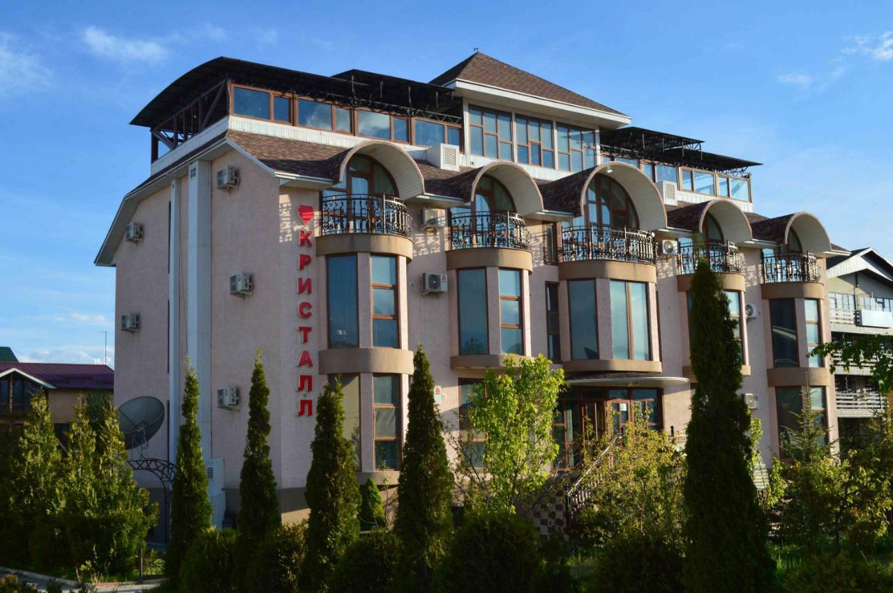 Kristall Hotel Bosteri Buitenkant foto